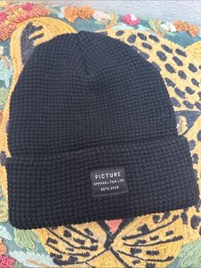 Black Waffle Knit Beanie - Men